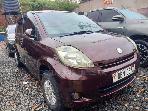 Toyota Passo 1.0 AWD 2009 Red