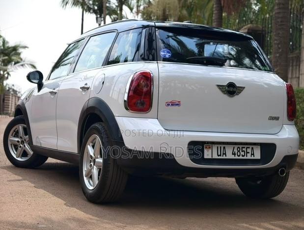 Mini Cooper Base 2013 White