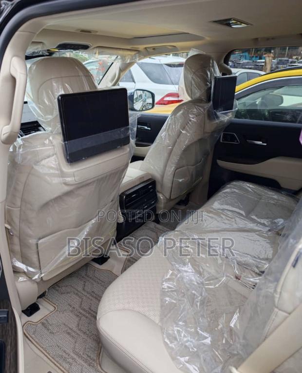 Toyota Land Cruiser 2025 Black
