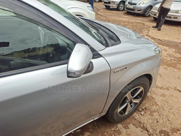 Toyota Corolla Fielder 2016 Silver
