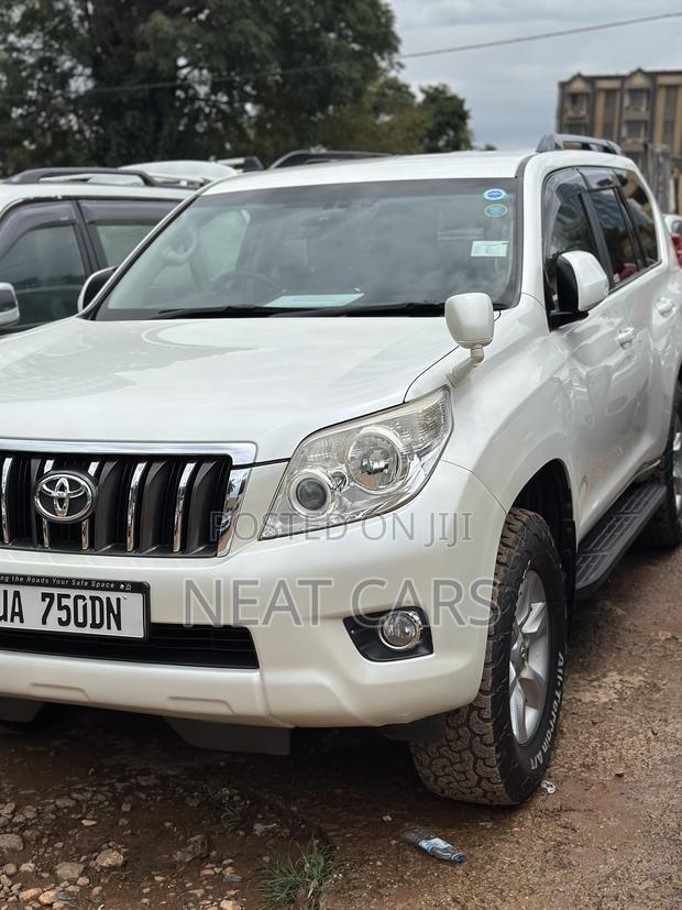 Toyota Land Cruiser Prado 2016 White