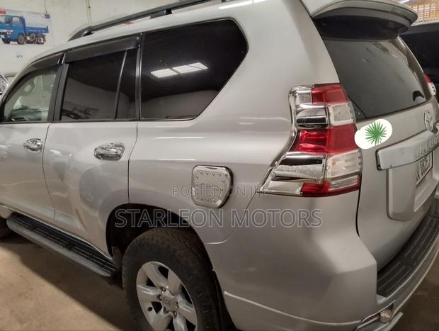 Toyota Land Cruiser Prado 2015 Silver
