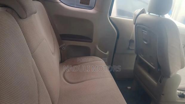 Toyota Porte 2010 Black