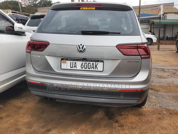 Volkswagen Tiguan 2016 Silver