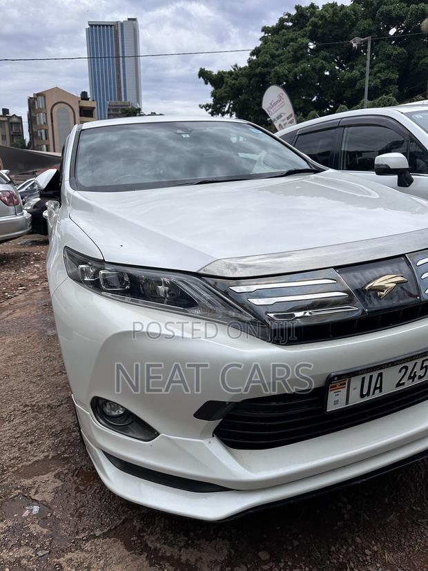 Toyota Harrier 2016 White