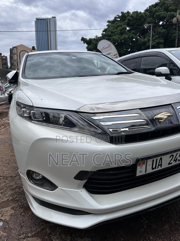 Toyota Harrier 2016 White