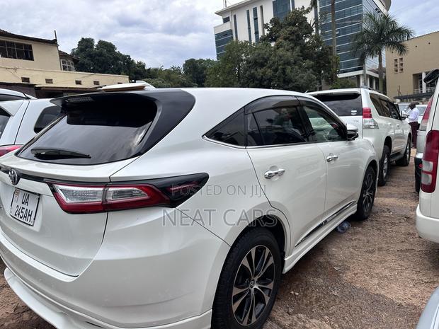 Toyota Harrier 2016 White