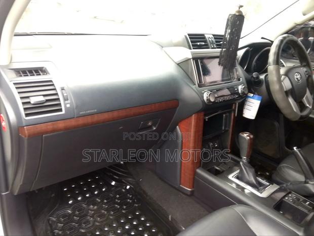 Toyota Land Cruiser Prado 2.8 D-4D 2016 Silver