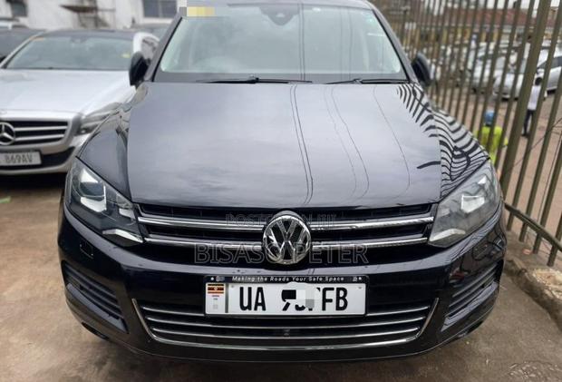 Volkswagen Touareg 2014 Black