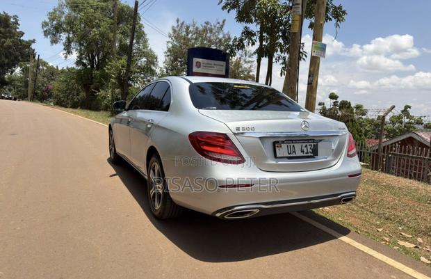 Mercedes-Benz E200 2017 Silver