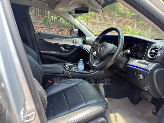 Mercedes-Benz E200 2017 Silver