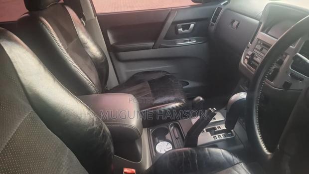 Mitsubishi Pajero 2006 White