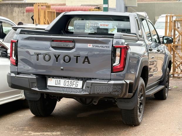 Toyota Hilux Active (Diesel) 2026 Gray