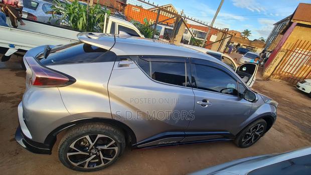 Toyota C-HR 2017 Silver
