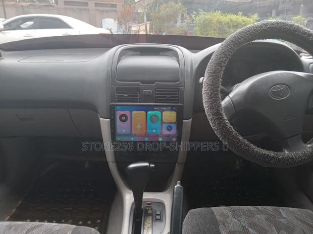 Toyota Caldina 1999 Silver