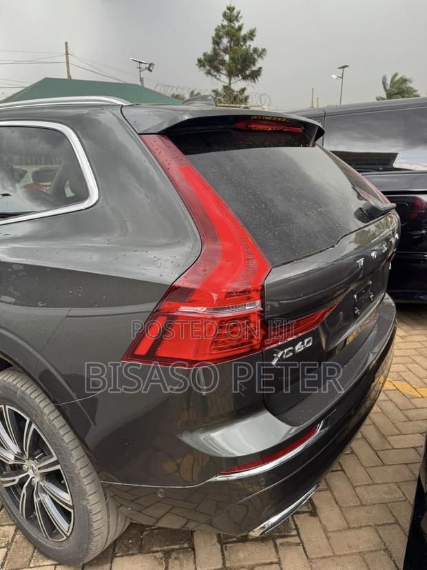 Volvo XC60 2018 Gray