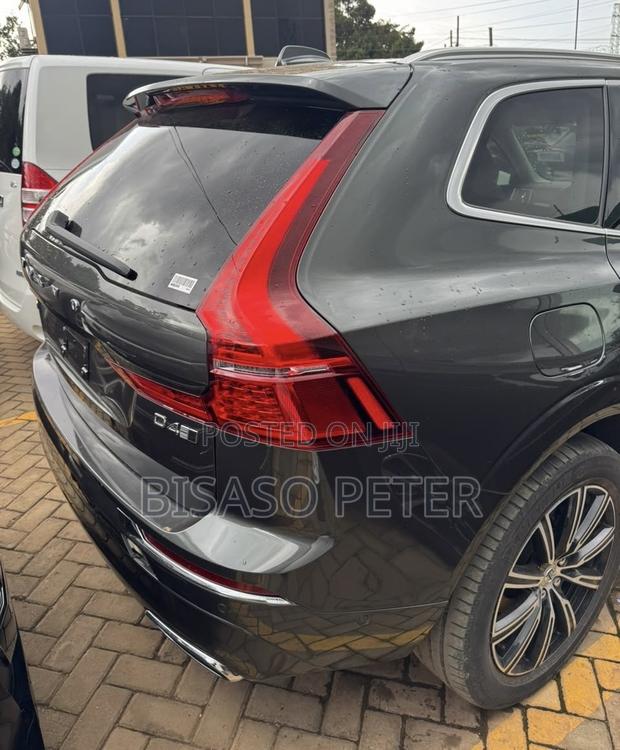 Volvo XC60 2018 Gray