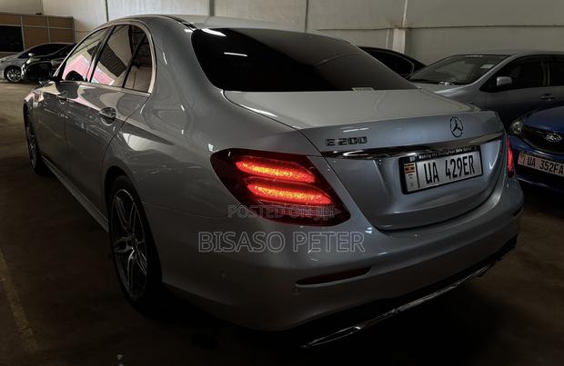 Mercedes-Benz E200 2018 Silver