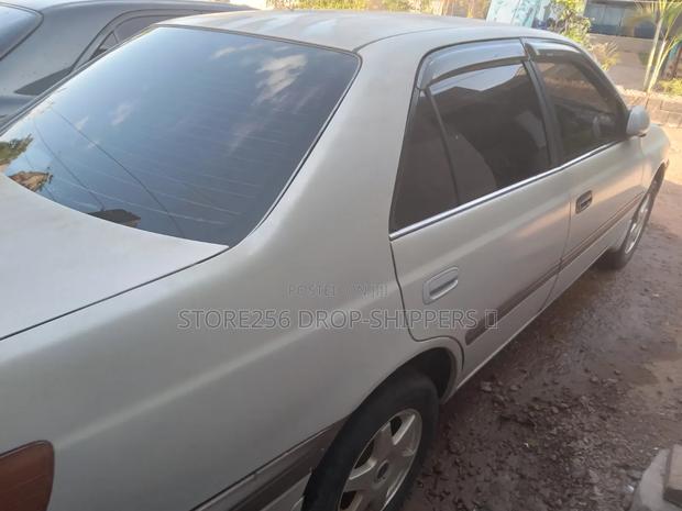 Toyota Corona Premio 1.8 FWD 1997 Pearl
