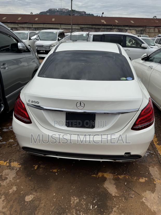 Mercedes-Benz C200 2017 White