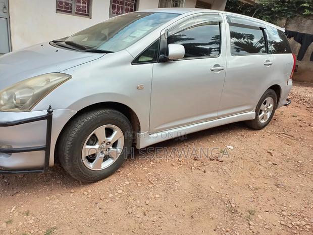 Toyota Wish 2007 White