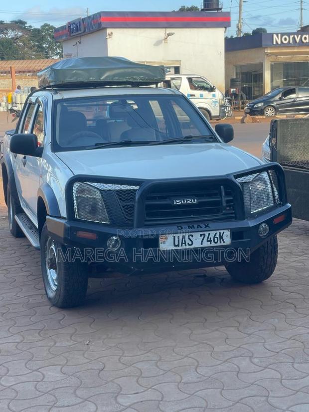 Isuzu D-MAX 2007 White