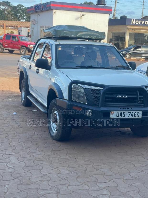 Isuzu D-MAX 2007 White