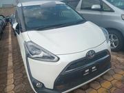 Toyota Sienta 2016 White for sale