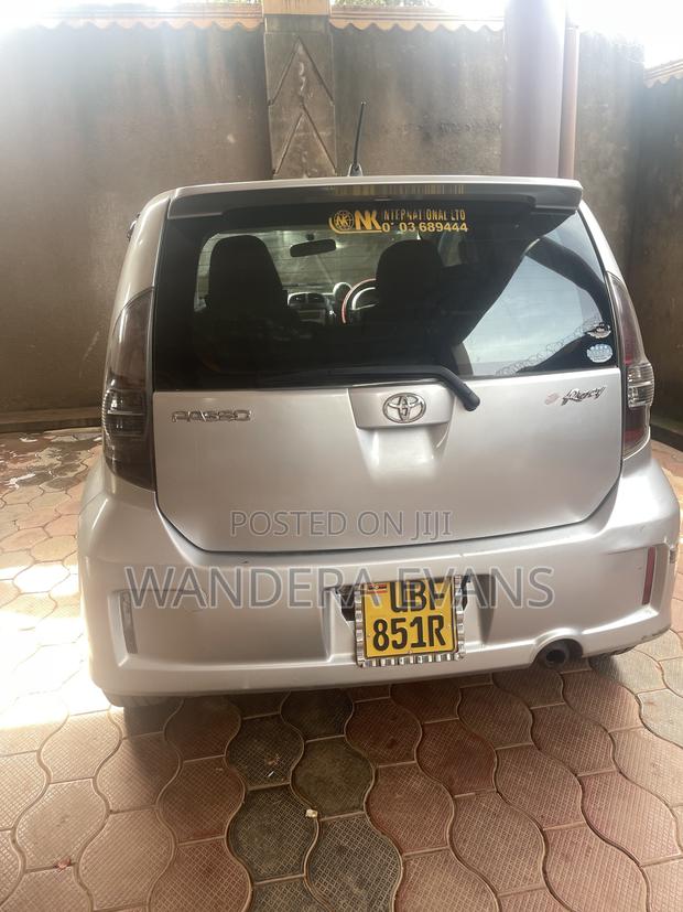 Toyota Passo 1.0 FWD 2008 Silver