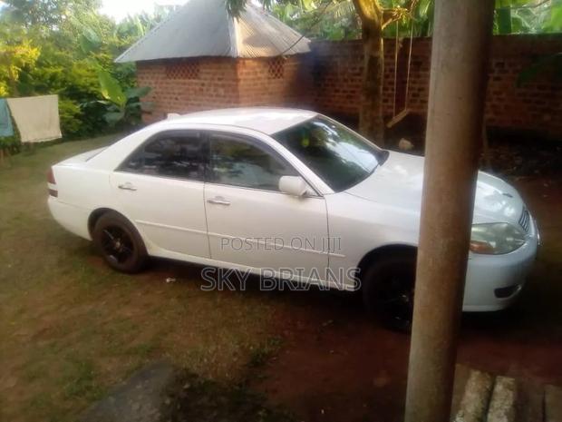Toyota Mark II 2.0 AWD 2003 White