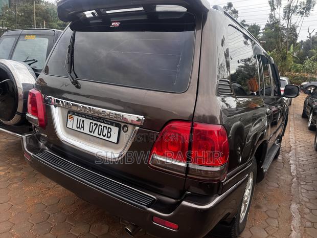 Toyota Land Cruiser Cygnus 4.7 2005 Maroon
