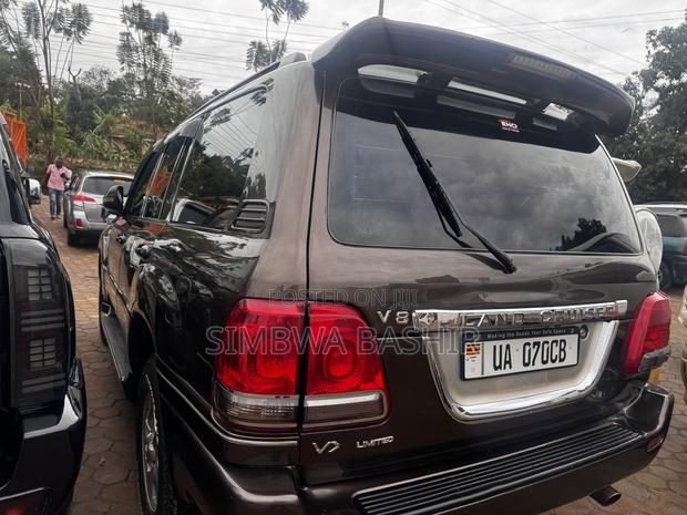 Toyota Land Cruiser Cygnus 4.7 2005 Maroon