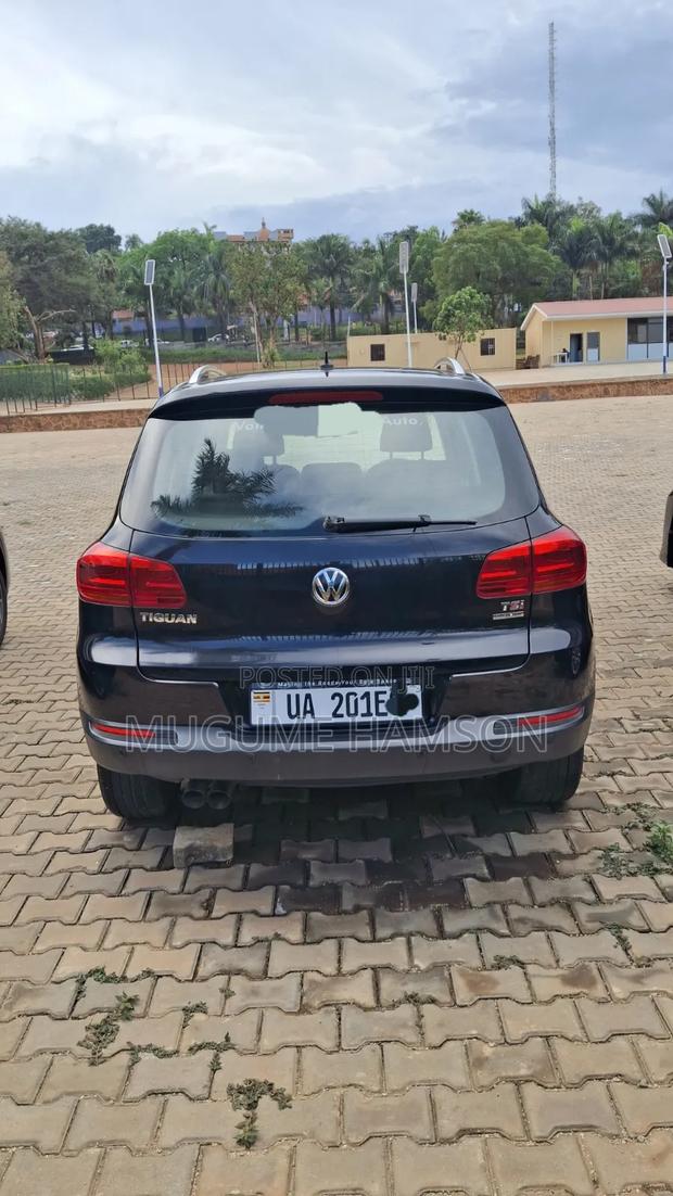 Volkswagen Tiguan 2013 Black