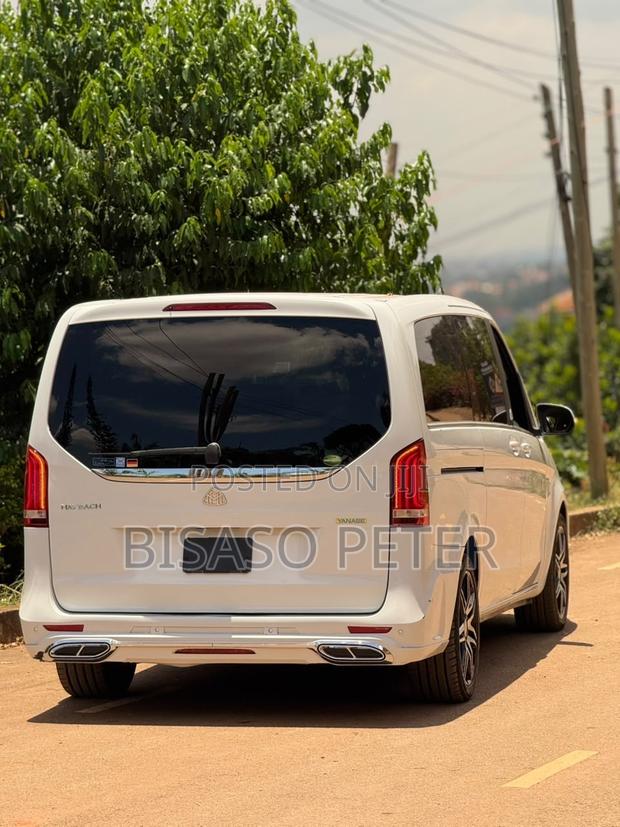 Mercedes-Benz Viano 2016 White