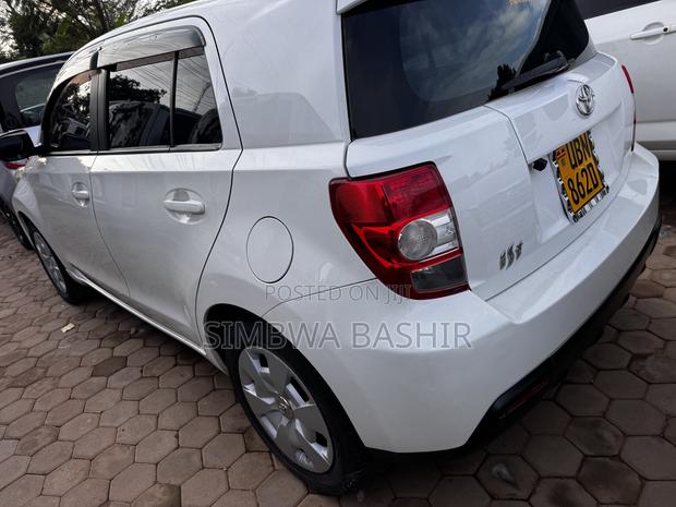 Toyota IST 2010 White