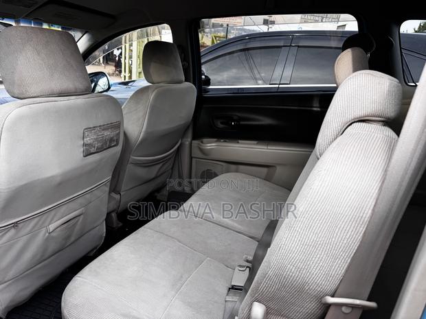 Toyota Passo Sette 2010 Blue