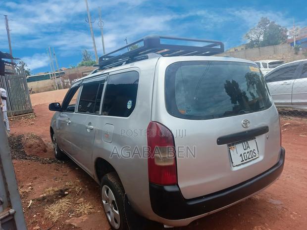 Toyota Probox 2005 Silver