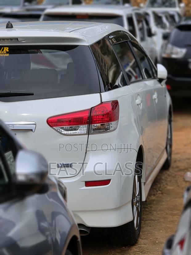 Toyota Wish 2012 White