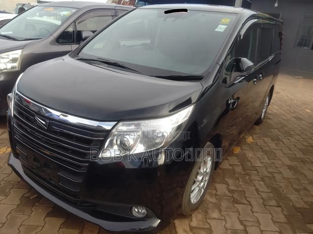 Toyota Noah 2017 Black