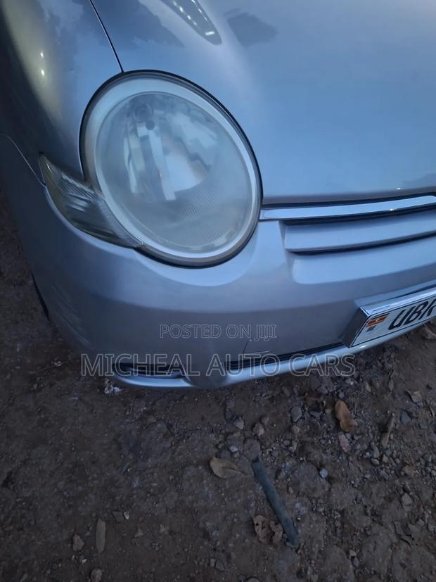 Toyota Sienta 2010 Gray