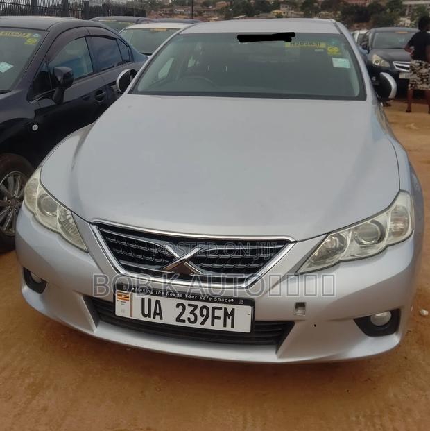 Toyota Mark X 2011 Silver