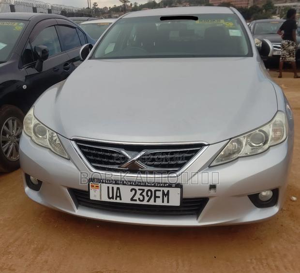 Toyota Mark X 2011 Silver