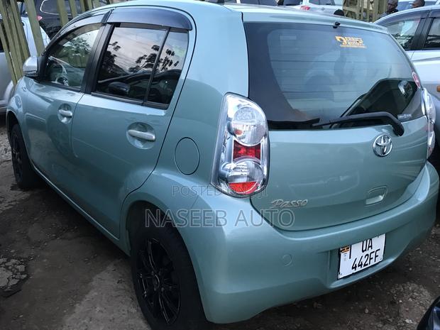 Toyota Passo 2010 Blue