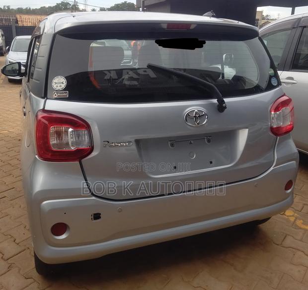 Toyota Passo 2017 Silver