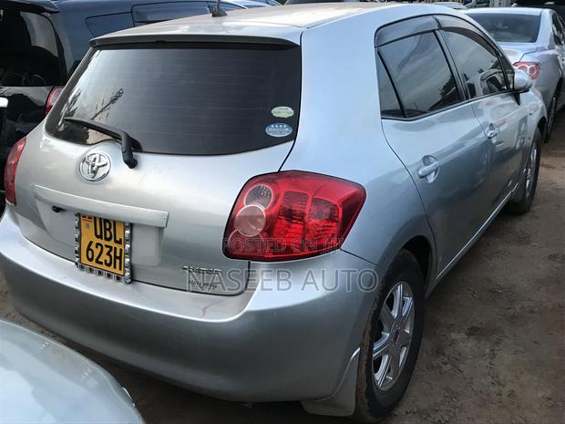 Toyota Auris 2009 Silver