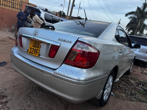 Toyota Premio 2004 Silver