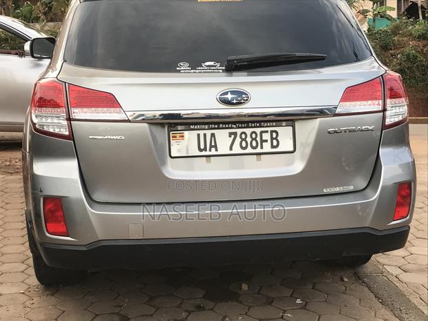 Subaru Outback 2012 Gray
