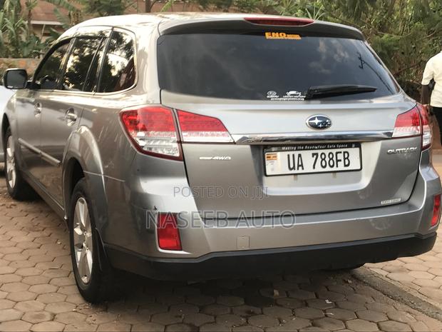 Subaru Outback 2012 Gray