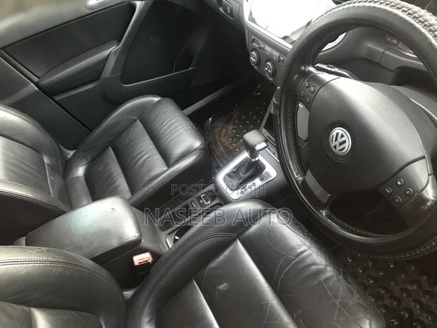 Volkswagen Tiguan 2011 Silver