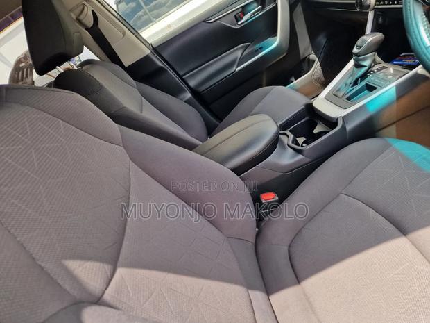 Toyota RAV4 2020 Gray